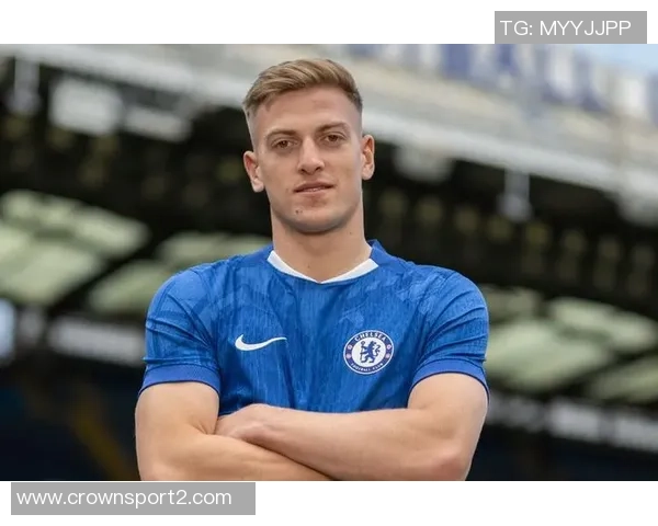 切尔西发布海报热身联赛杯对阵狼队德拉普独自亮相引关注